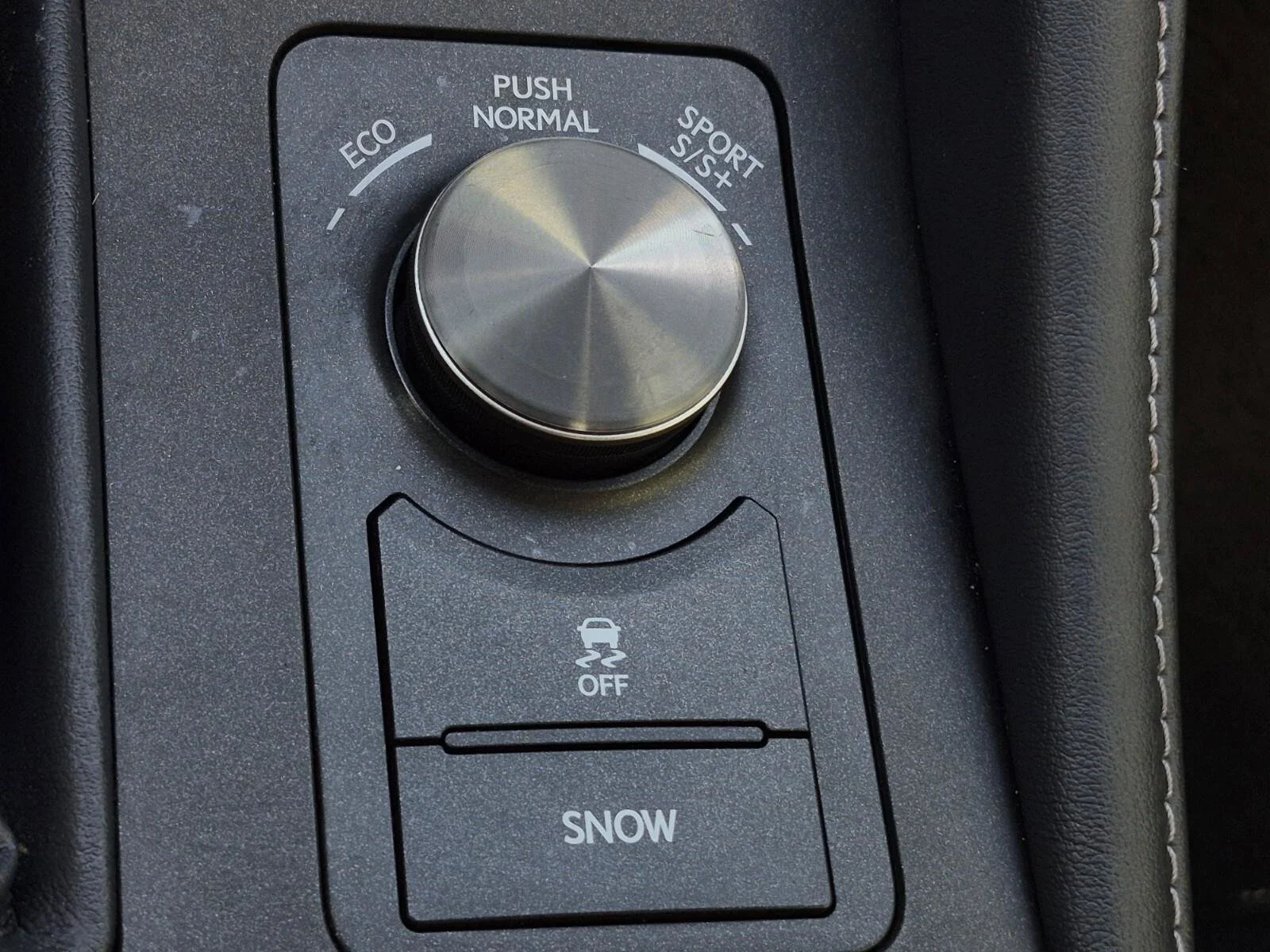 Used 2015 Nebula Gray Pearl Lexus 350 image 26