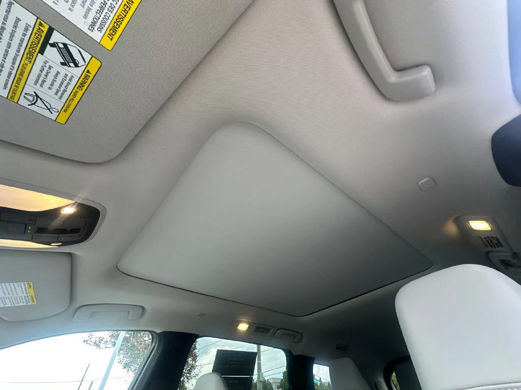Certified Used 2027 White INFINITI LUXE image 30