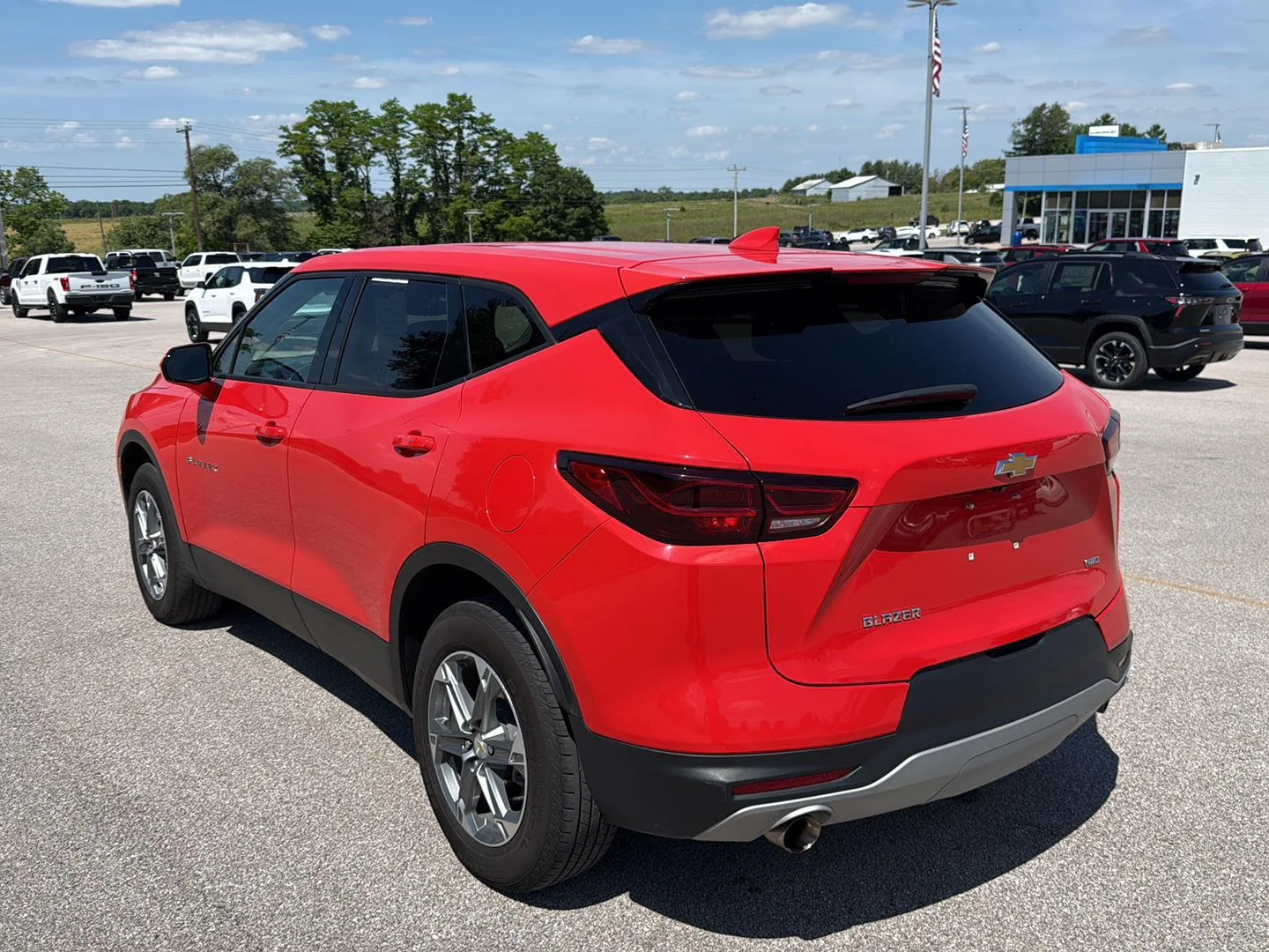 Used 2025 Habanero Orange Chevrolet LT image 6