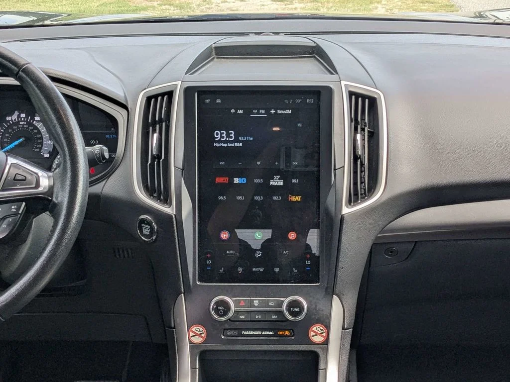 Used 2024 Black Ford SEL image 18