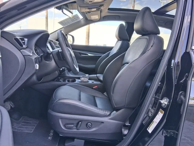 Used 2025 Black INFINITI LUXE image 18