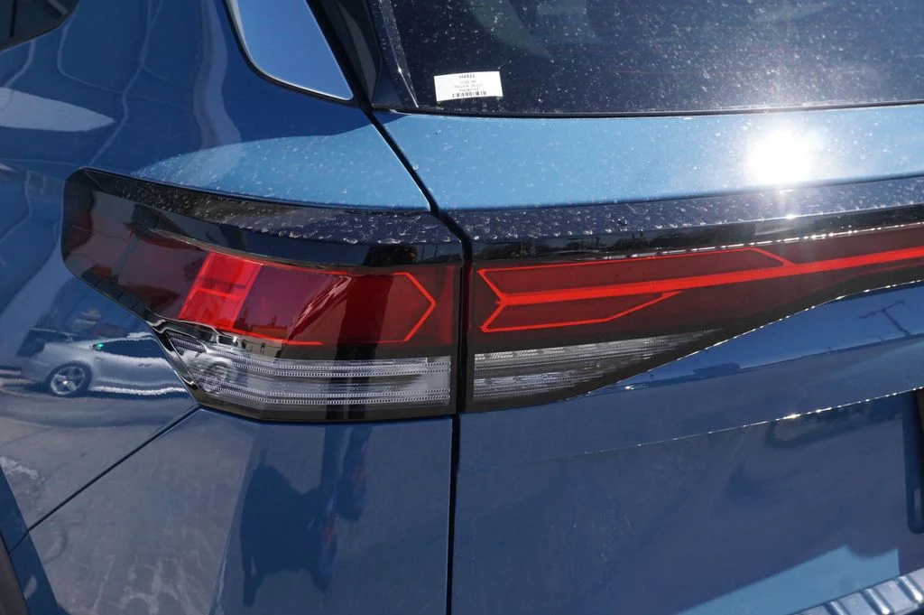 New 2026 Blue Volkswagen SE image 29