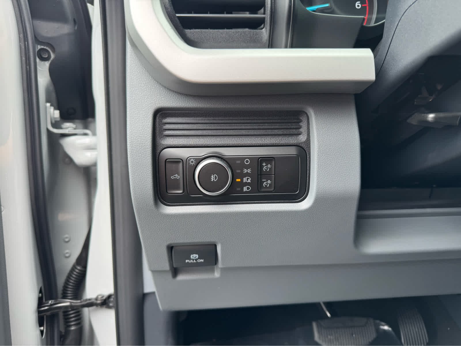 New 2026 Avalanche Ford XL image 15