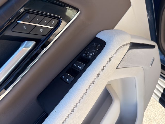 2026 GMC Yukon XL Denali - Photo 11