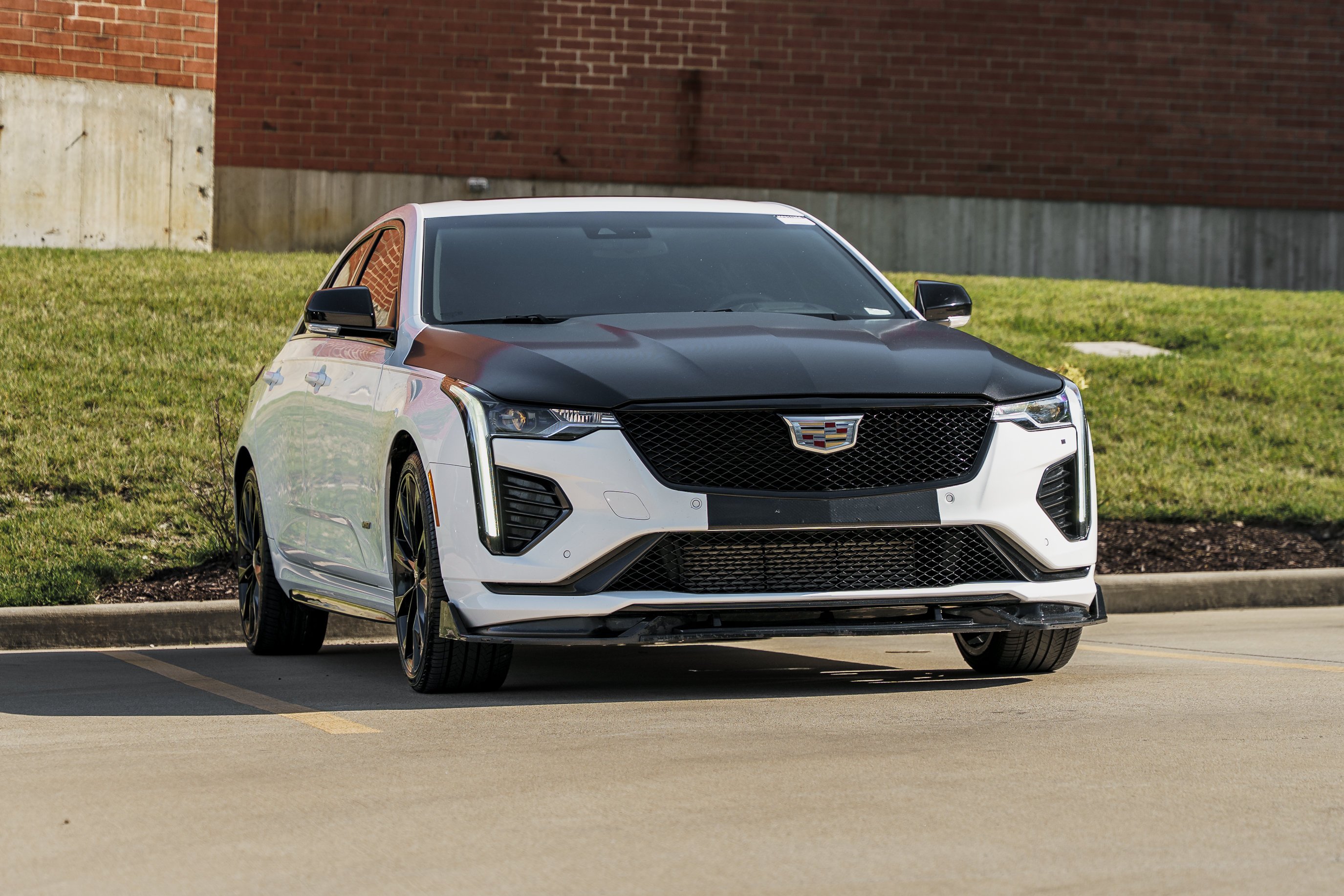 Used 2022 Summit White Cadillac VSERIES image 1