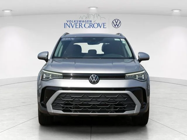 Certified 2025 Volkswagen Taos SE with VIN 3VVUC7B27SM046197 for sale in Inver Grove Heights, Minnesota