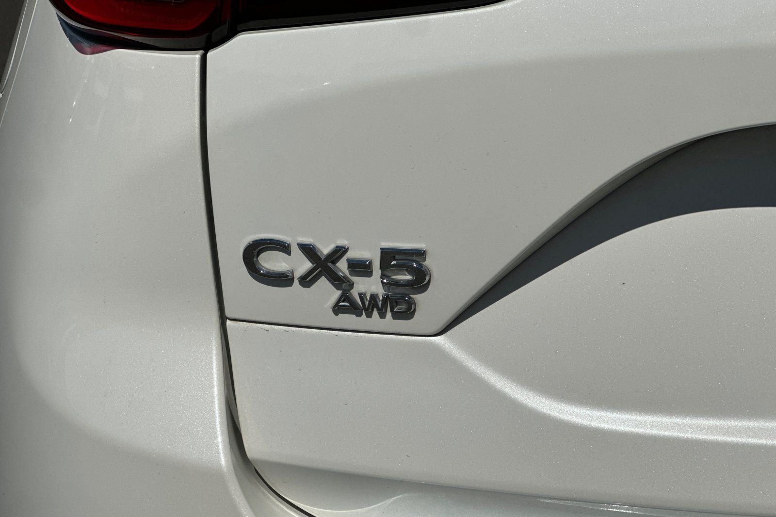 Used 2022 White Mazda 2.5 S Preferred Package AWD image 32
