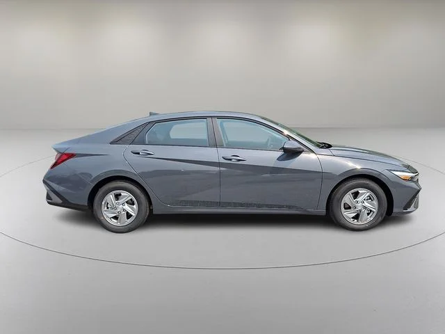 New 2026 Gray Hyundai SE image 8
