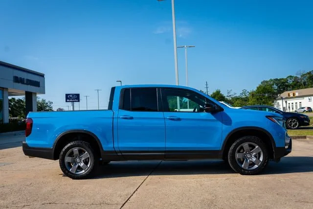 Used 2024 Diffused Sky Pearl Honda TrailSport image 19