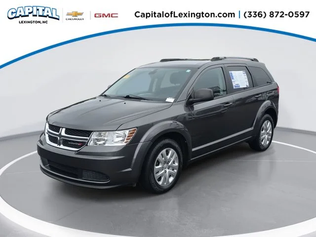 Used 2018 Gray Dodge SE image 1