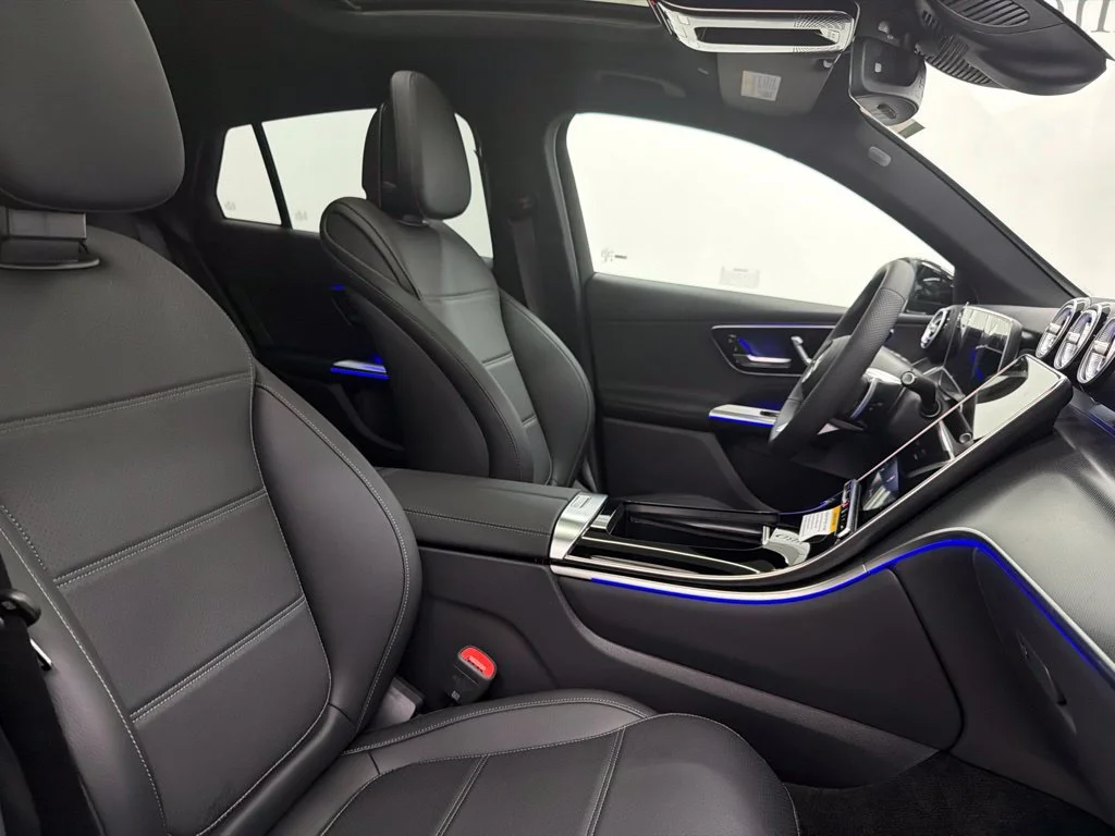 New 2027 Black Mercedes-Benz GLC 300 Coupe image 31