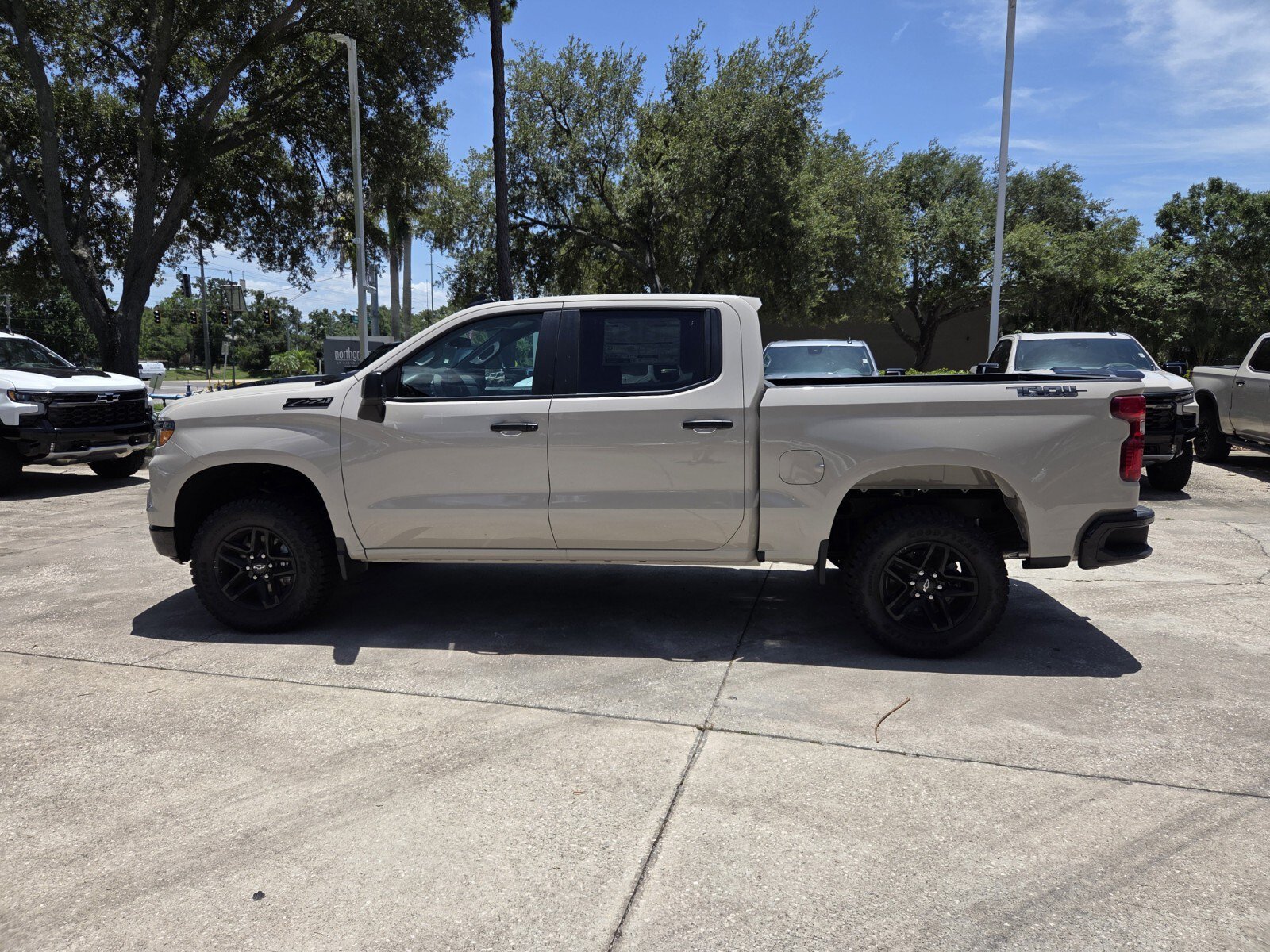 2026 Chevrolet Silverado 1500 Custom Trail Boss - Photo 4