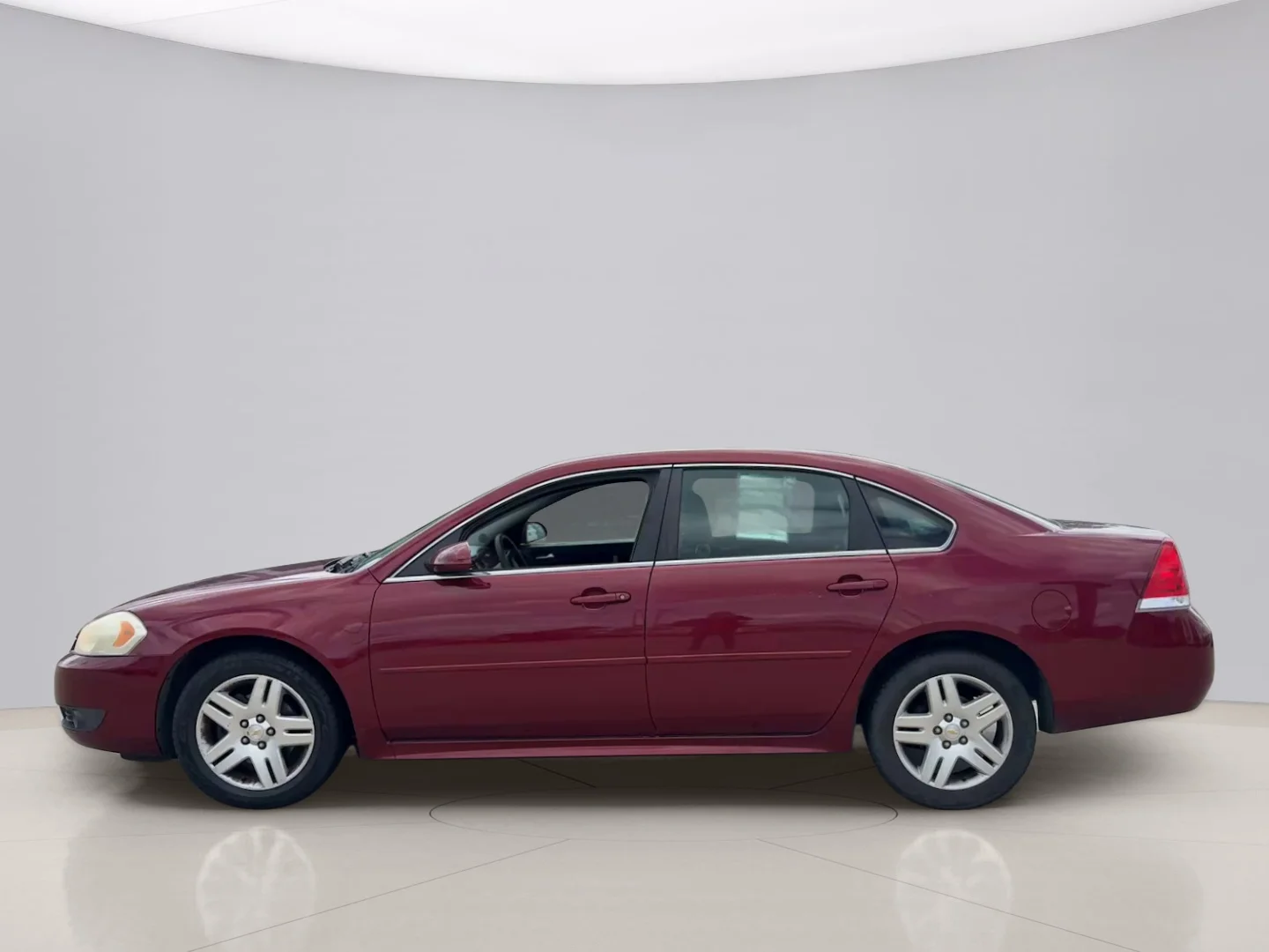 Used 2010 Red Chevrolet LT image 2
