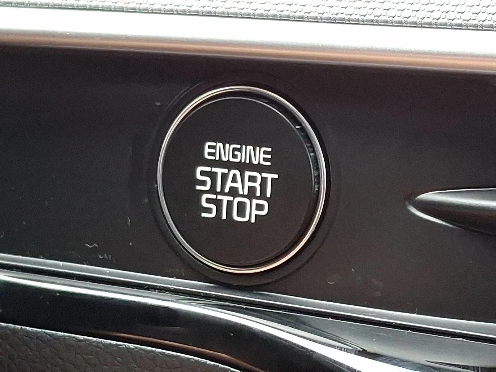 New 2026 White Kia LXS image 17