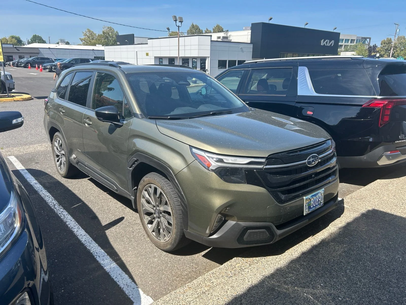 Used 2025 Green Metallic Subaru Touring image 2