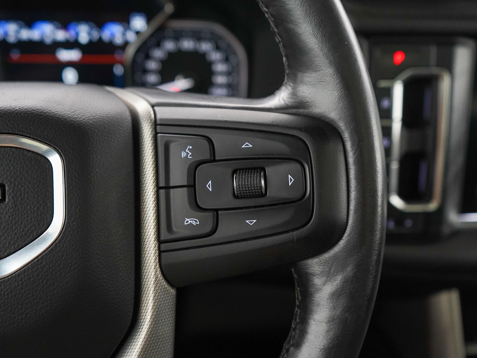 Used 2021 Black GMC Denali image 27