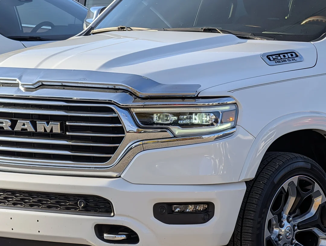 Used 2022 White RAM Limited Longhorn - - 4x4 - 5.7L HEMI V8 eTorque - Premium Leather - Backup Camera & More! - image 10