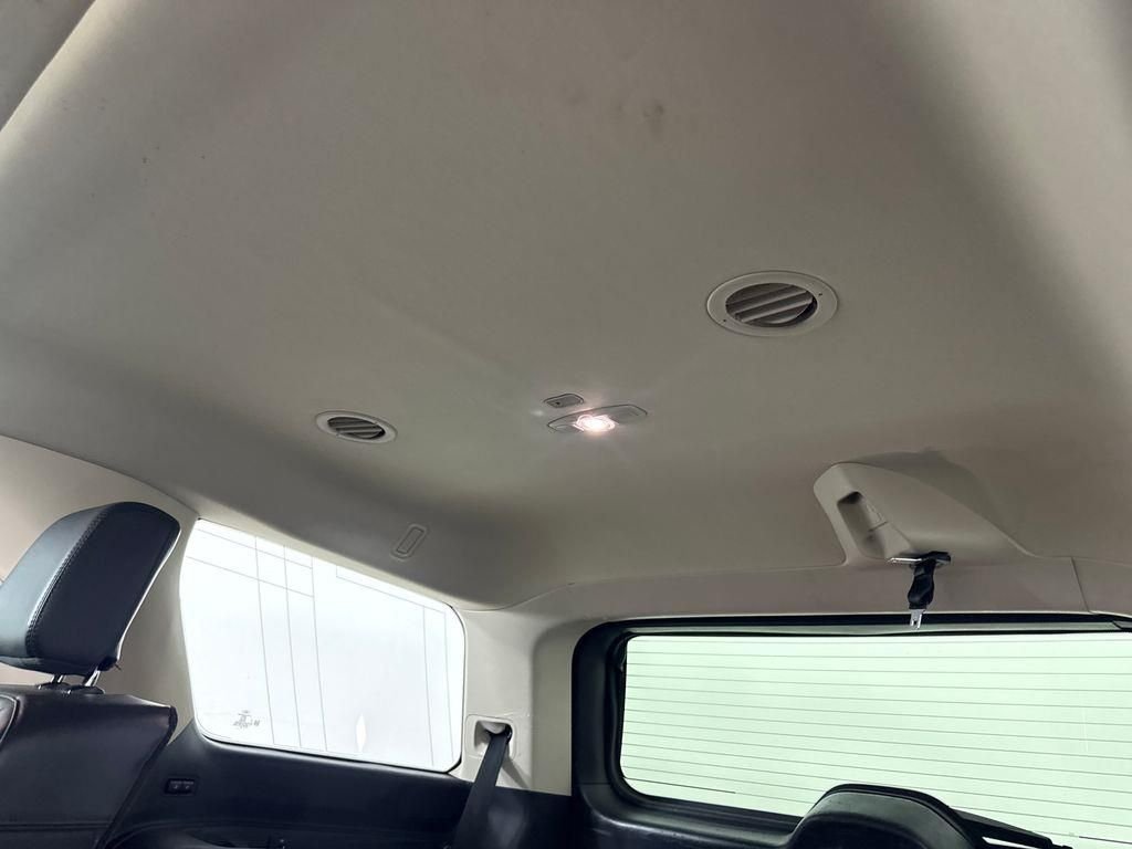 Used 2022 Silver Ford XLT image 33