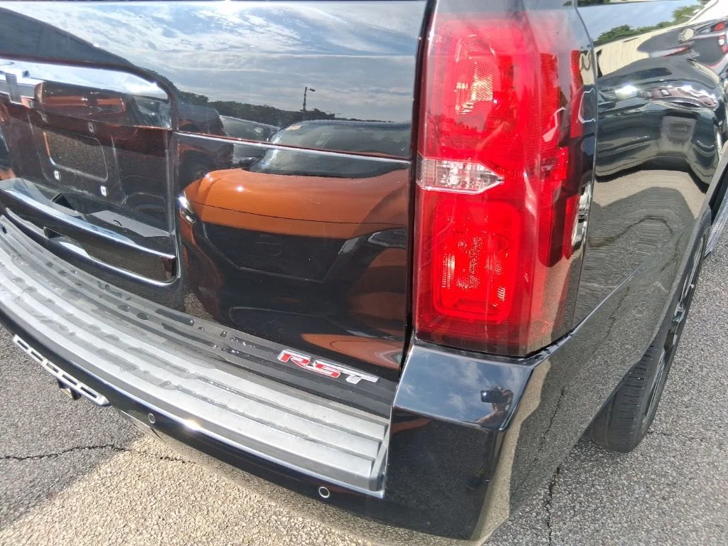 Used 2019 Black Chevrolet Premier image 16
