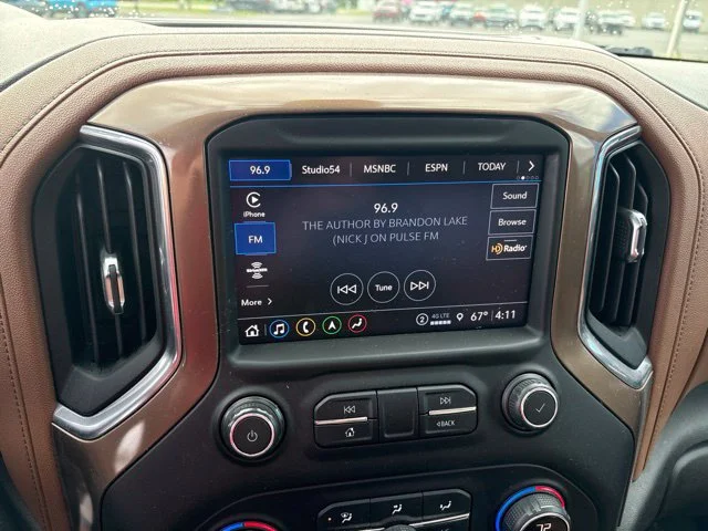 Used 2021 IRIDESCENT PEARL TRICOAT Chevrolet High Country image 35