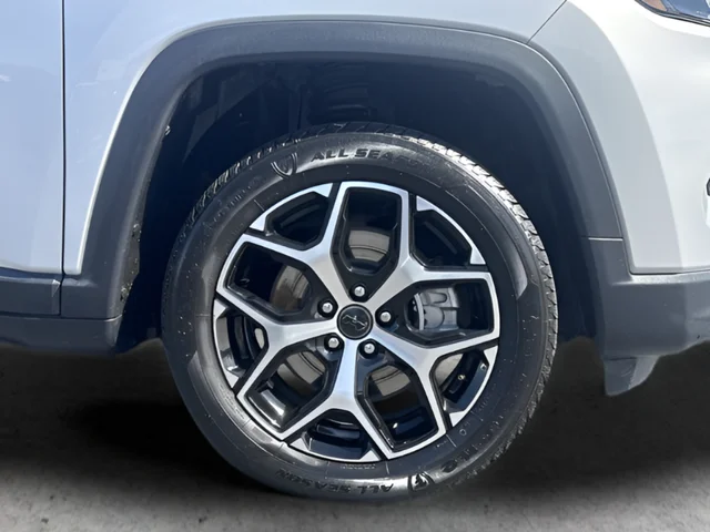 Used 2025 Silver Jeep Limited image 26