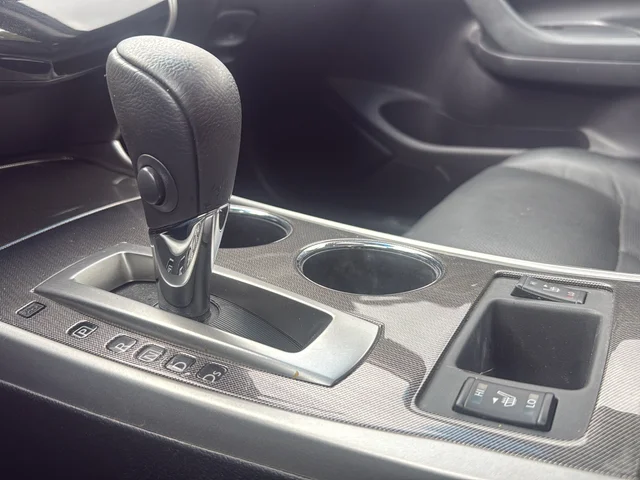 Used 2014 Black Nissan 2.5 SL image 19