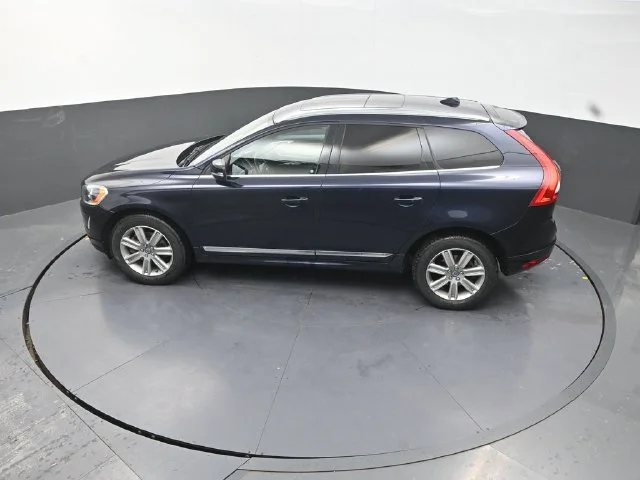 Used 2016 Blue Volvo T6 Drive-E image 26