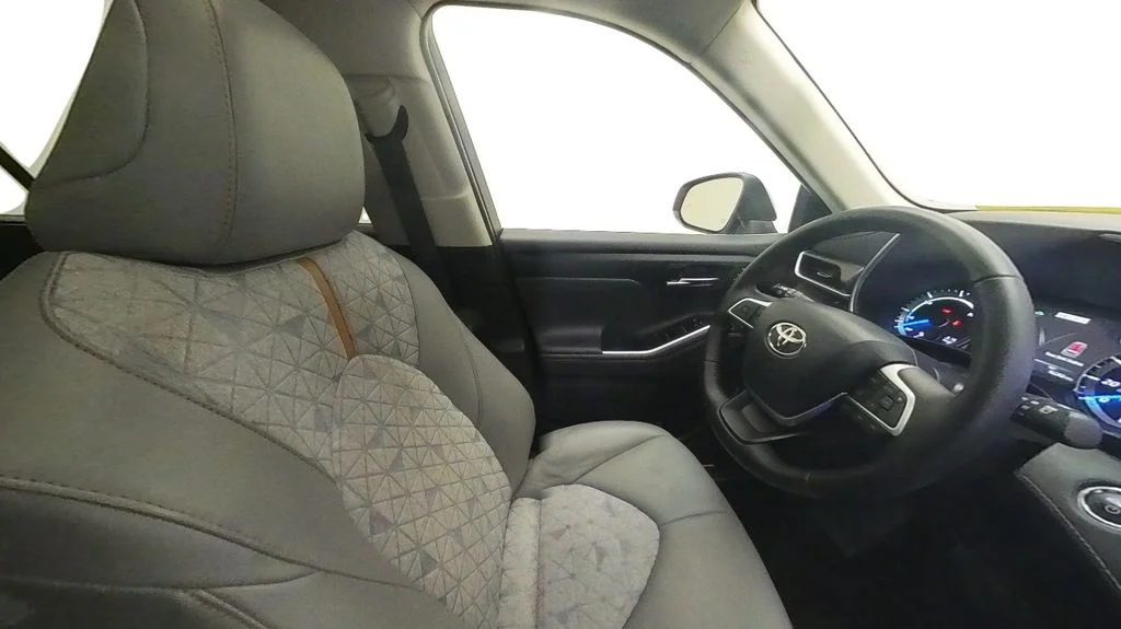 Used 2023 Beige Toyota Bronze Edition image 30