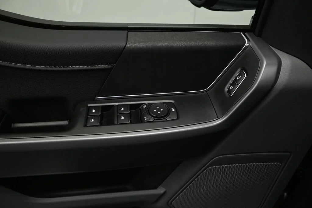 New 2026 Carbonized Gray Metallic Ford XLT image 24