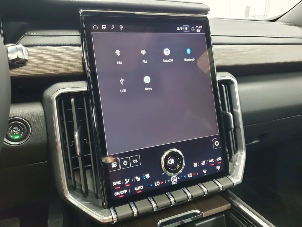 2026 GMC Acadia Denali - Photo 21