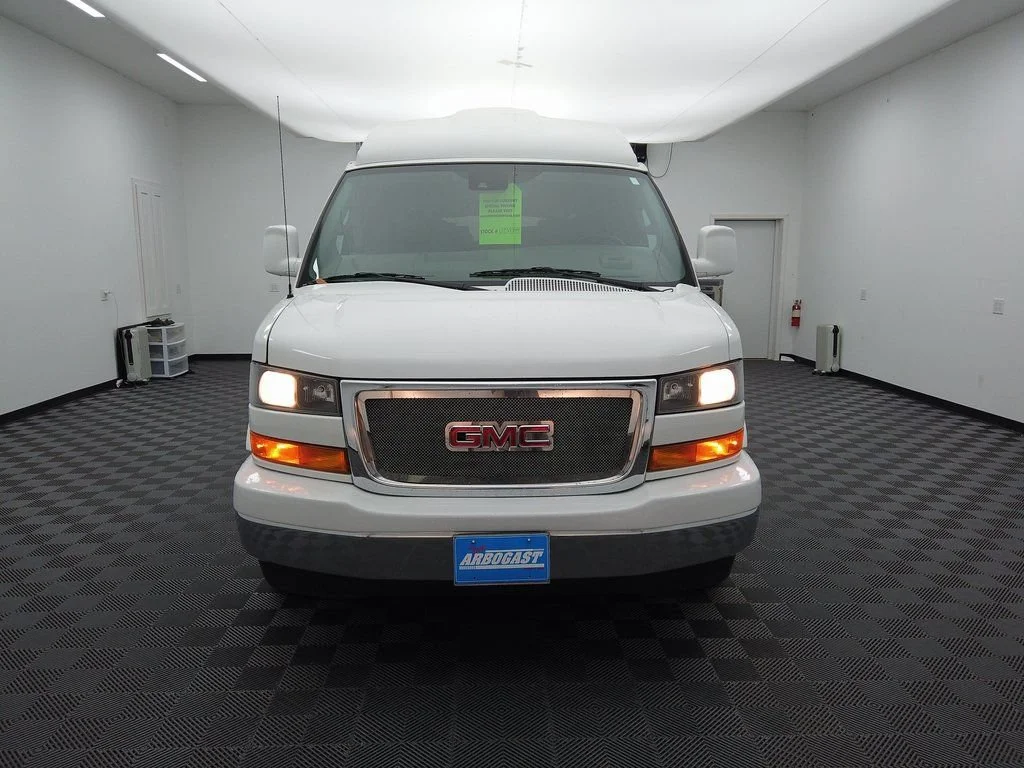 Used 2020 Summit White GMC Work Van image 14