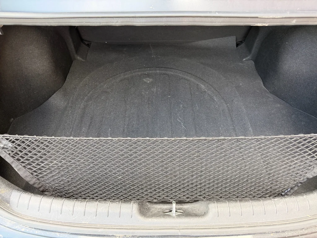 Used 2025 Abyss Black Hyundai SE image 9