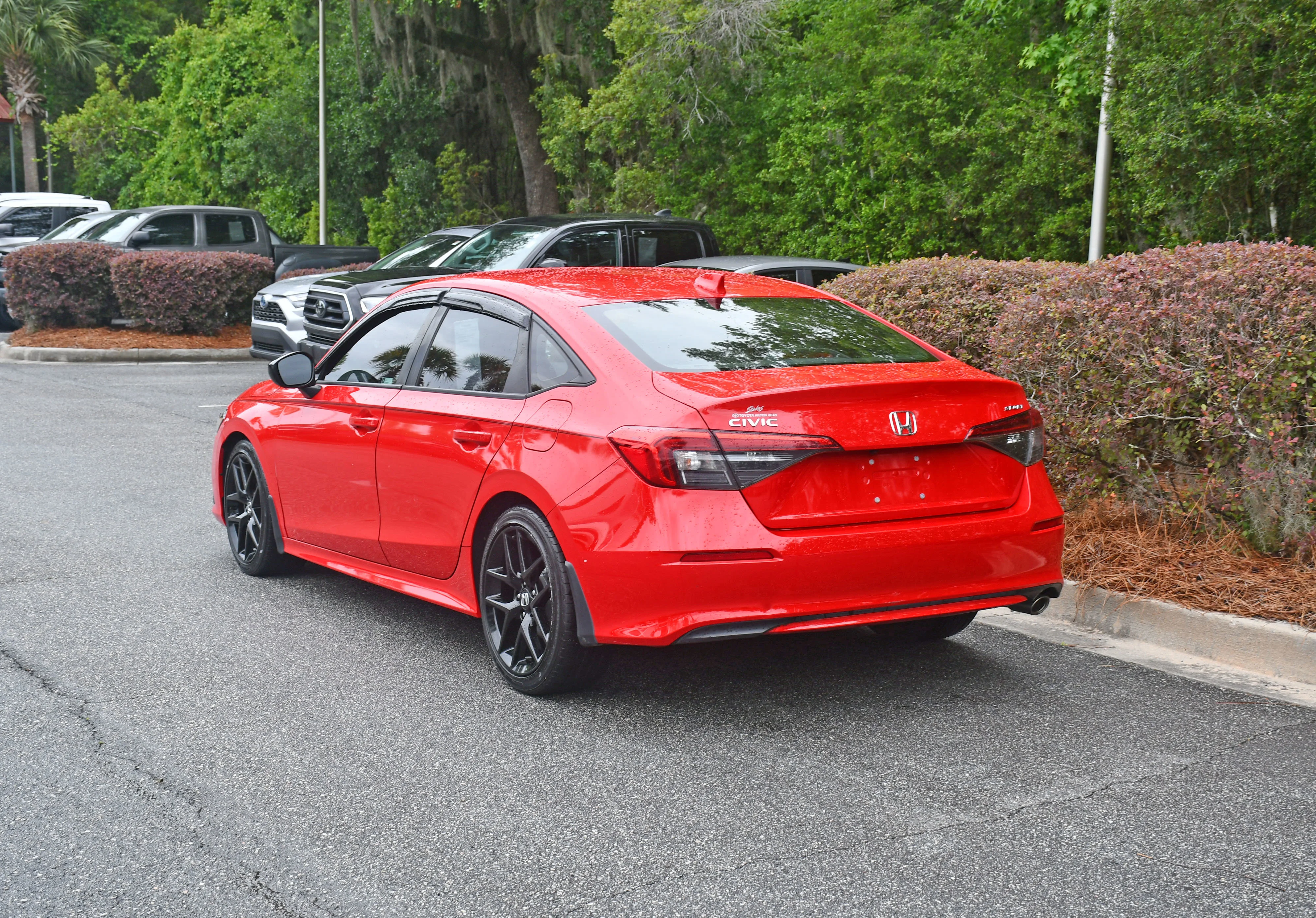 Used 2024  Honda Sport image 2