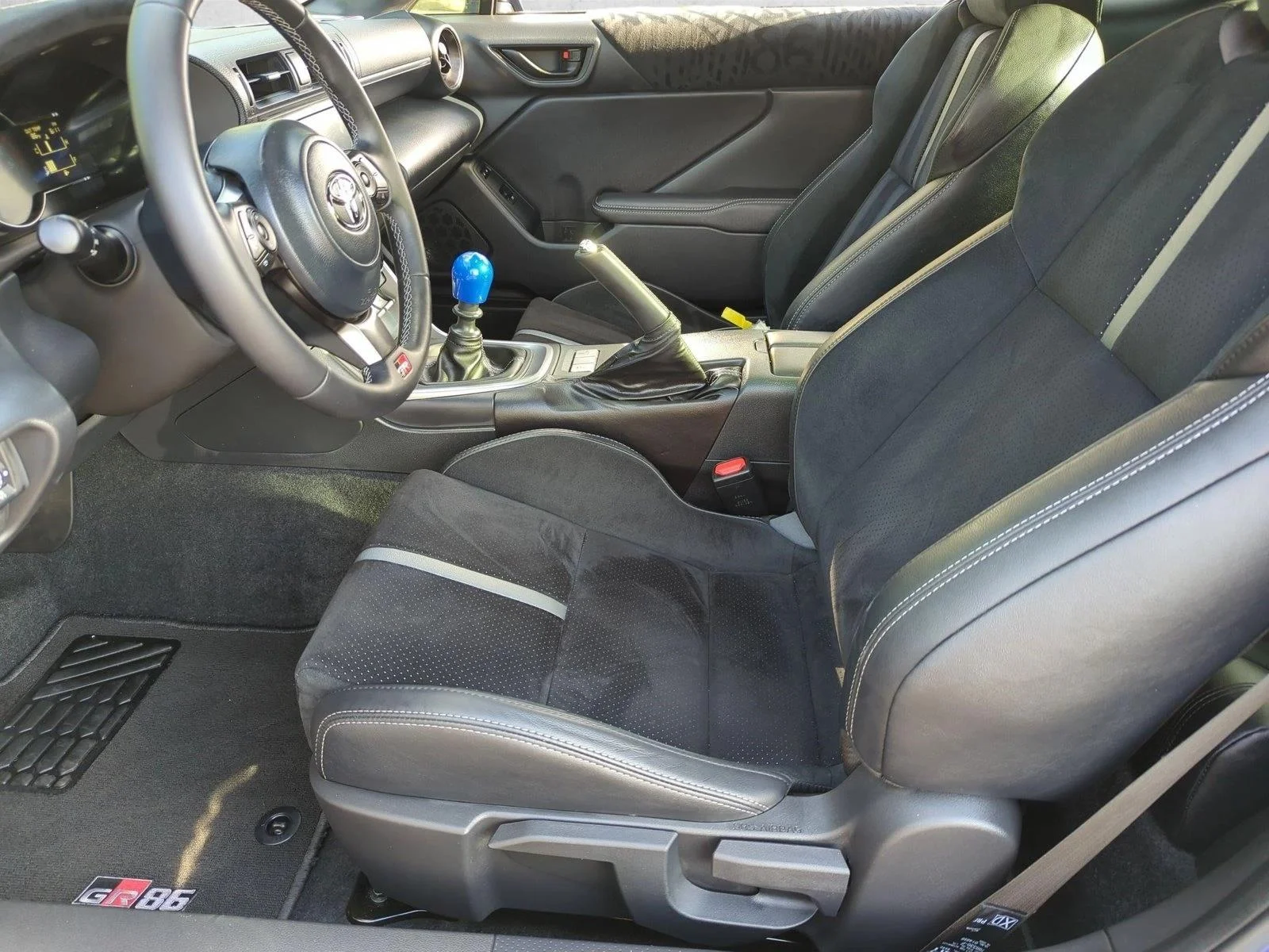 Used 2025 Trueno Blue [Blue] Toyota Premium image 15