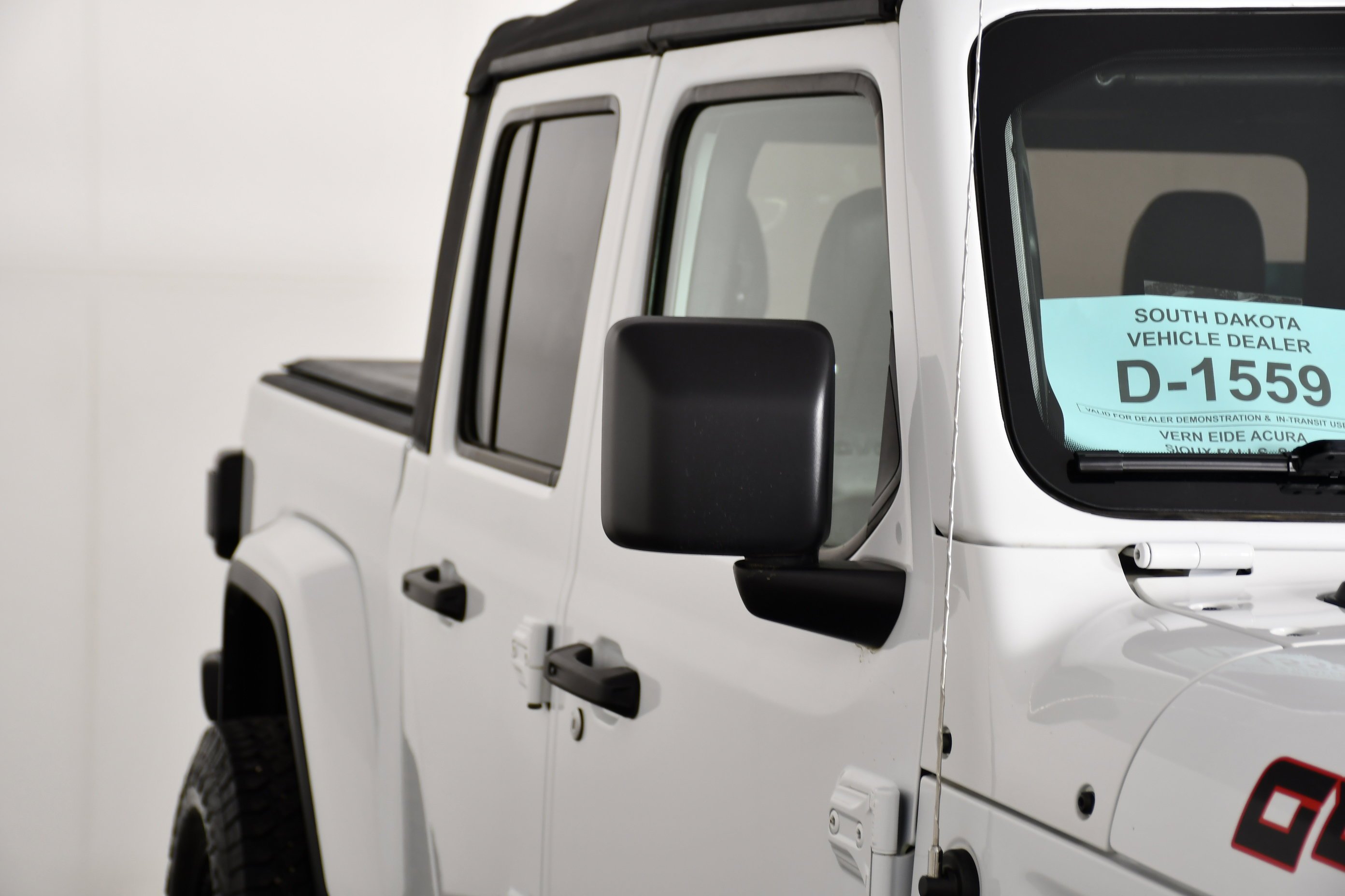 Used 2021 Bright White Clearcoat Jeep Overland image 14
