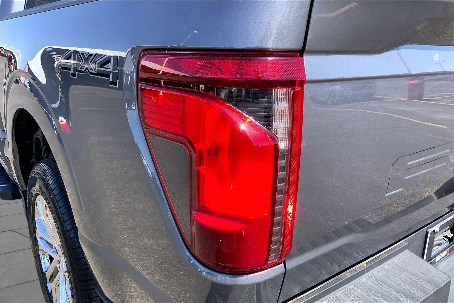 Used 2024 Carbonized Gray Metallic Ford XLT image 29