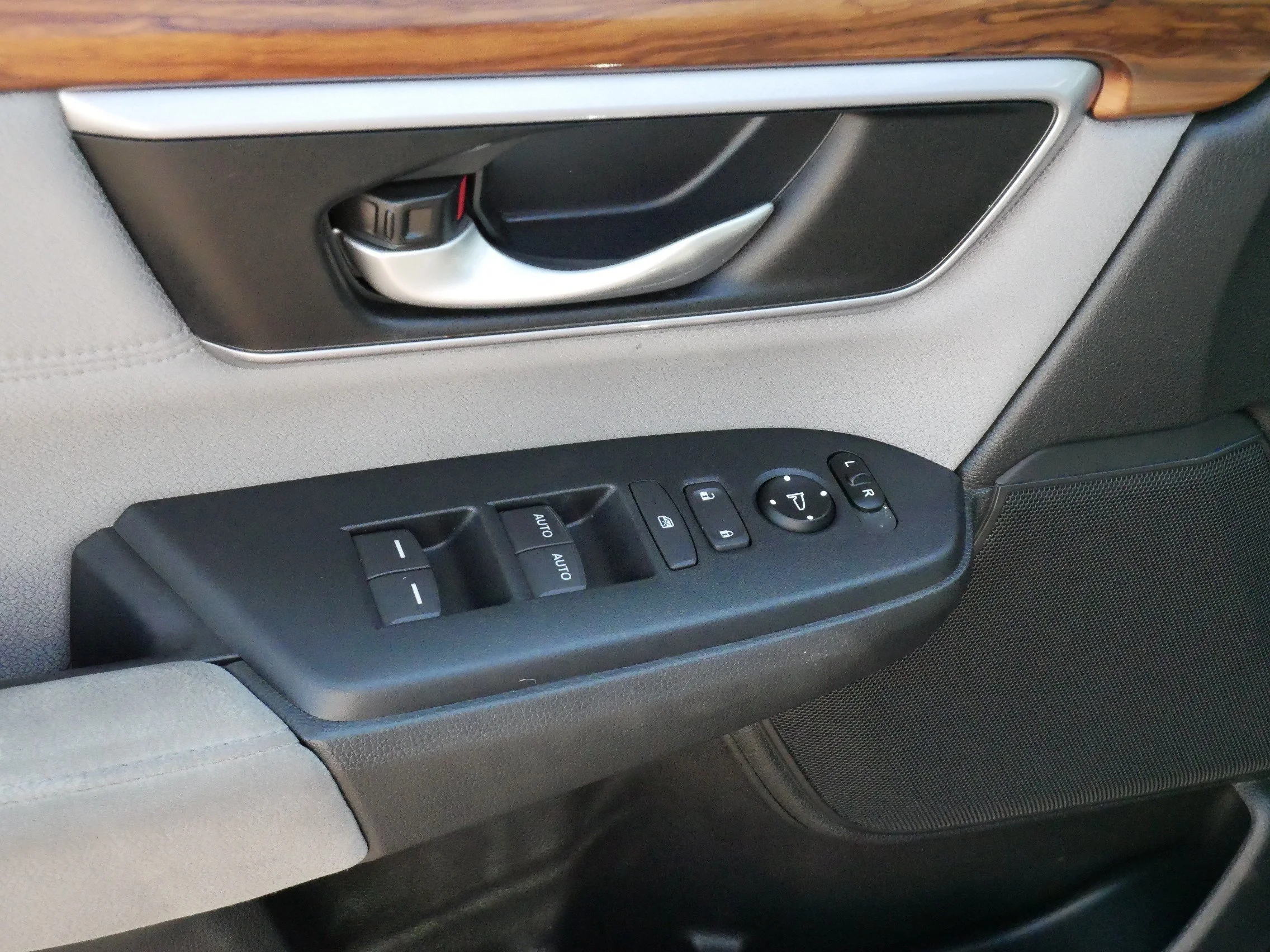 2017 Honda CR-V EX - Photo 19