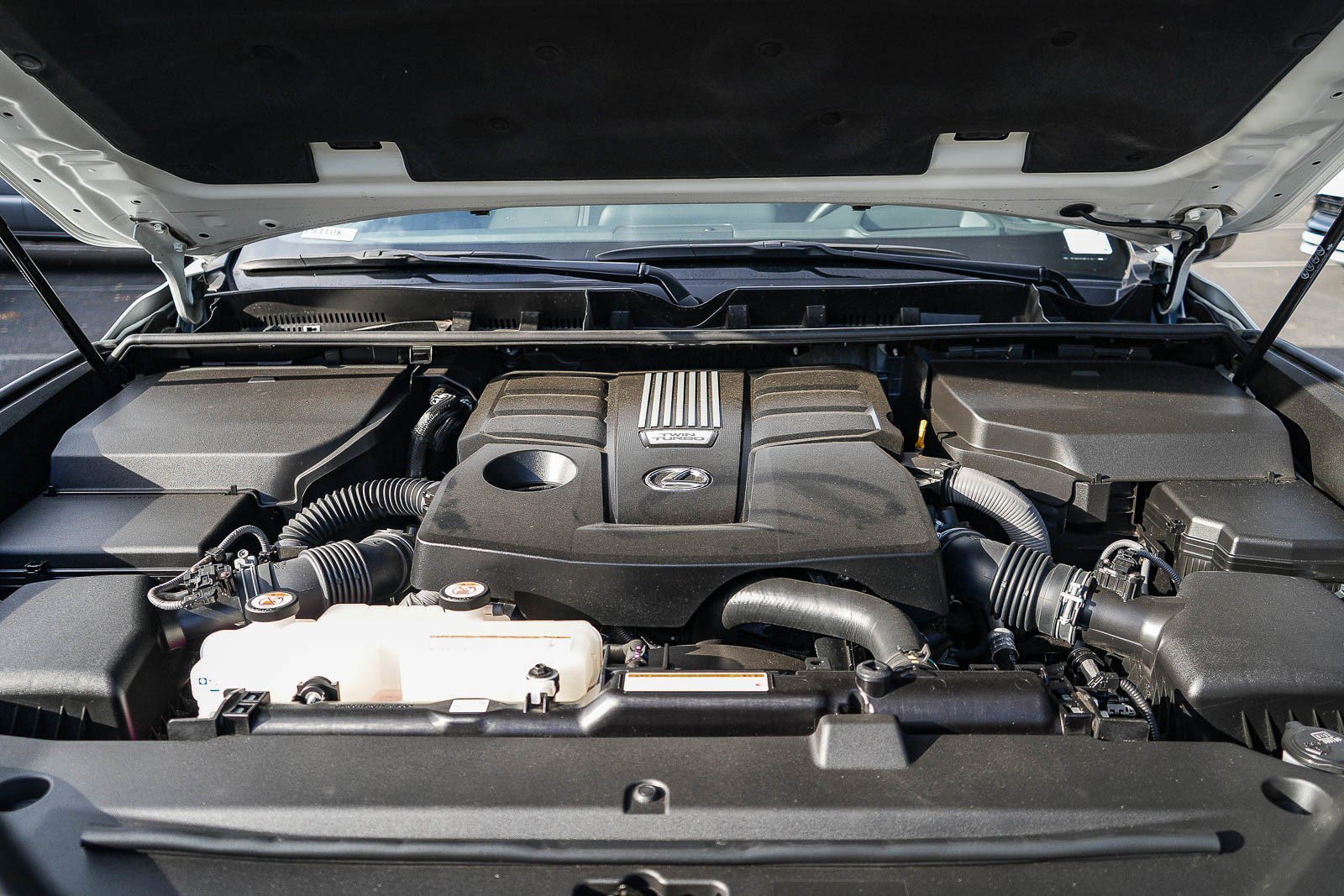2024 Lexus LX F-Sport - Photo 27