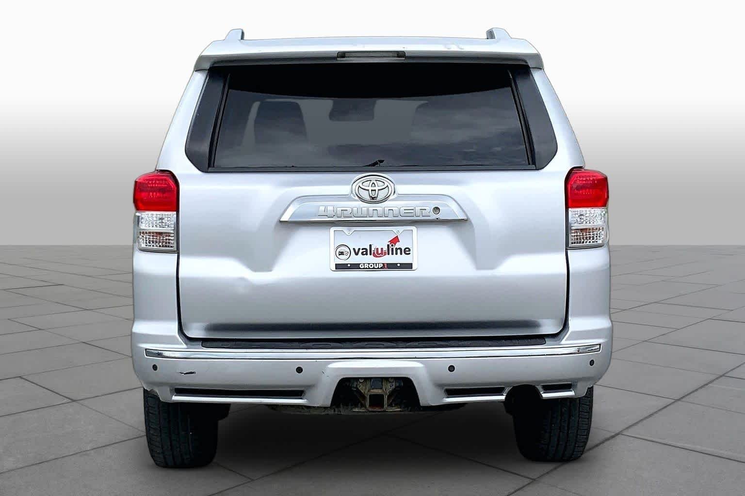 Used 2011 Classic Silver Metallic Toyota SR5 image 4
