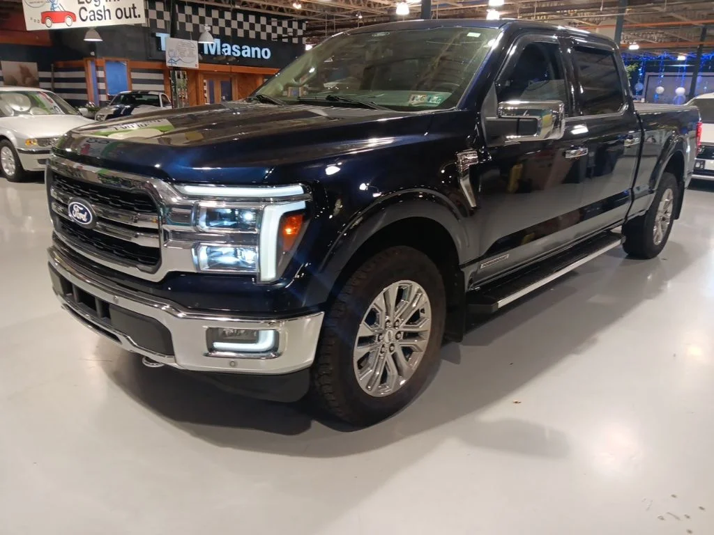 Certified Used 2024 Blue Metallic Ford Lariat image 8