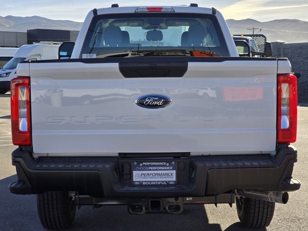 New 2026 Oxford White Ford XL image 21
