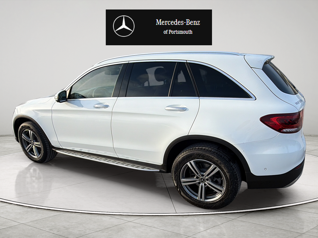 Used 2022 White Mercedes-Benz GLC 300 image 3