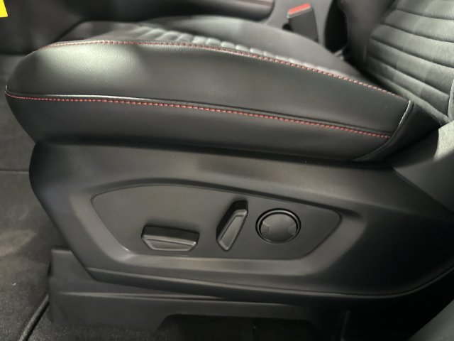 New 2027 Vapor Blue Metallic Ford ST-Line image 18