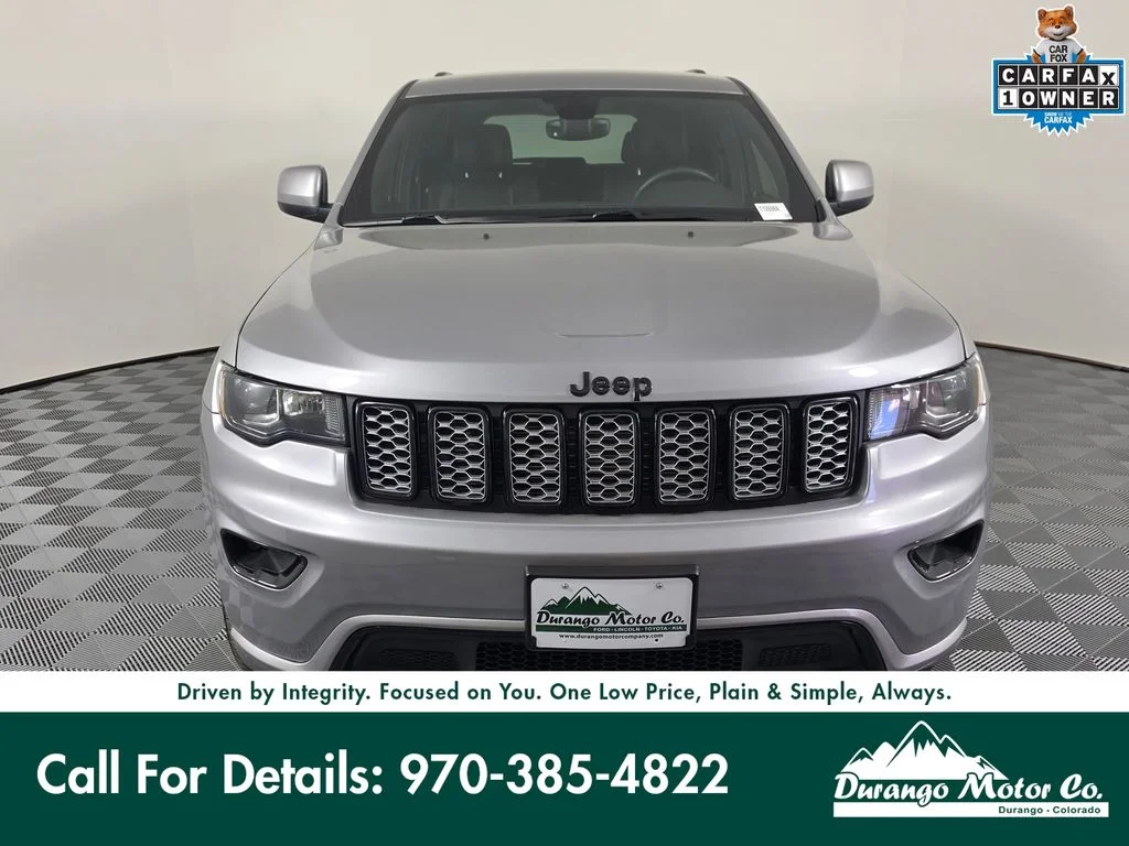 Used 2017 Silver Jeep Altitude image 3