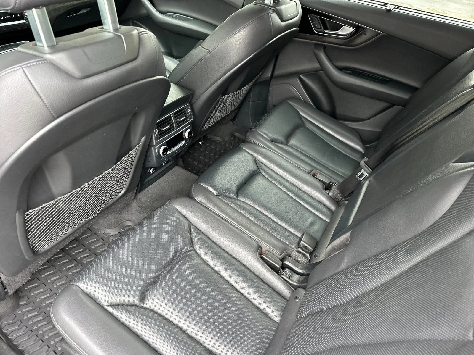 Used 2019  Audi 55 Prestige image 12