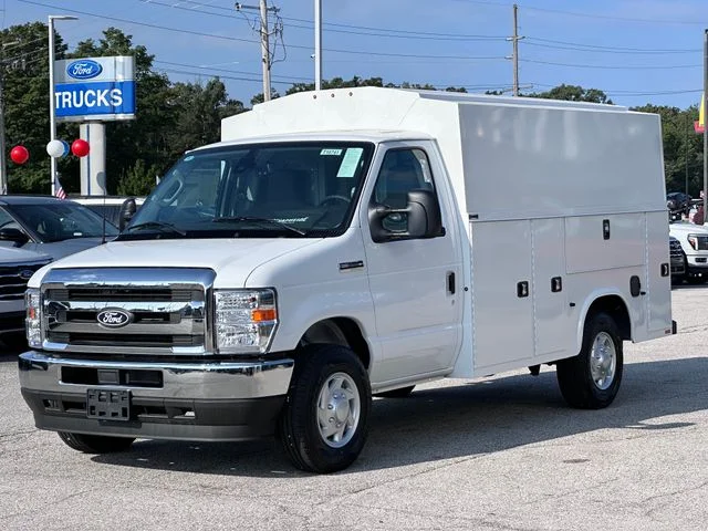New 2026 Oxford White Ford Service Utility Van image 3