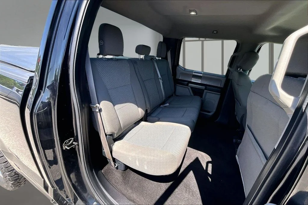 Used 2017 Black Ford XLT image 29