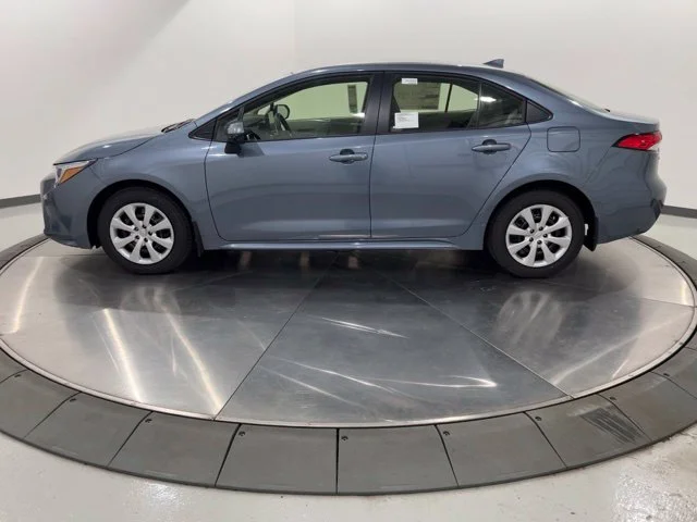 New 2027  Toyota LE image 2