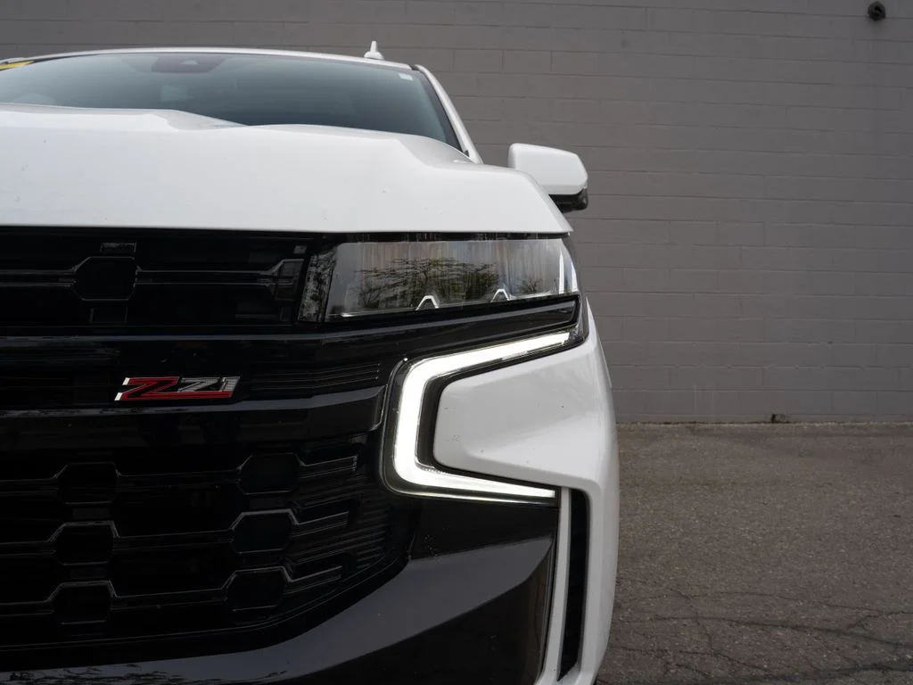 Used 2023 White Chevrolet Z71 image 11