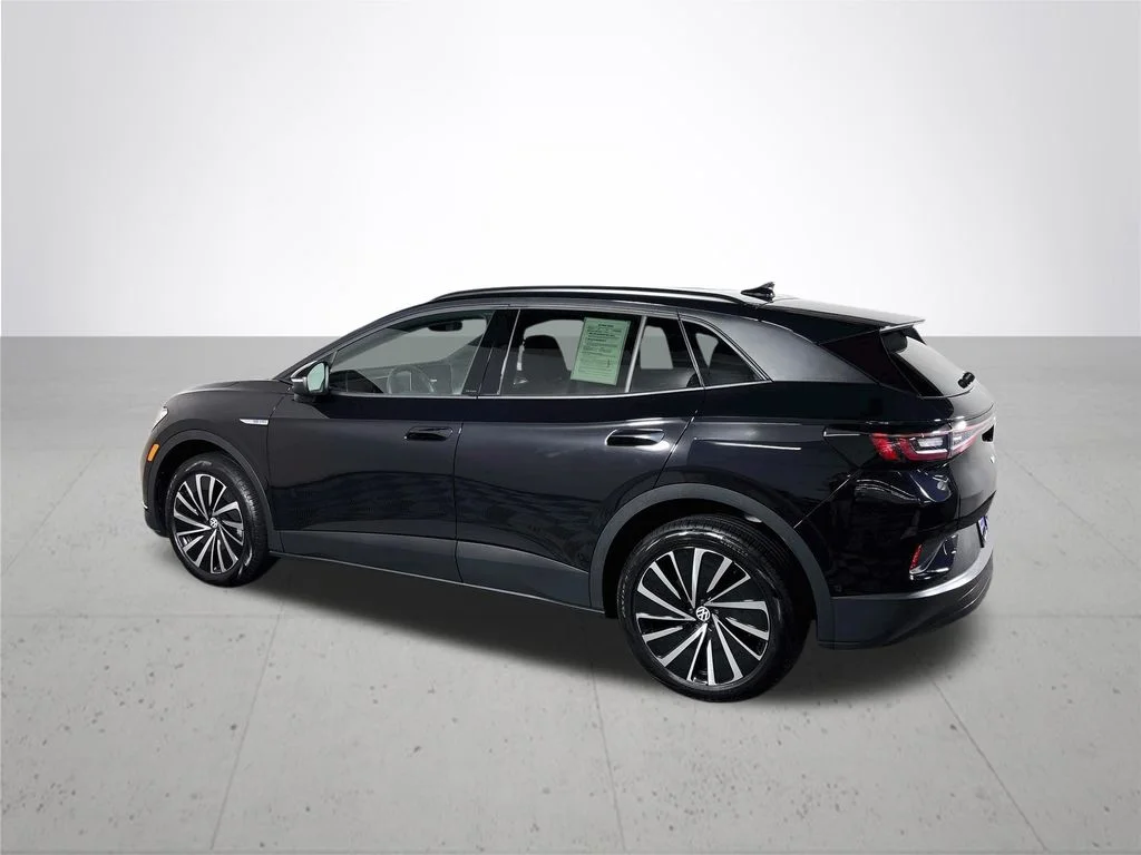 Certified Used 2025 Black Volkswagen Pro image 9